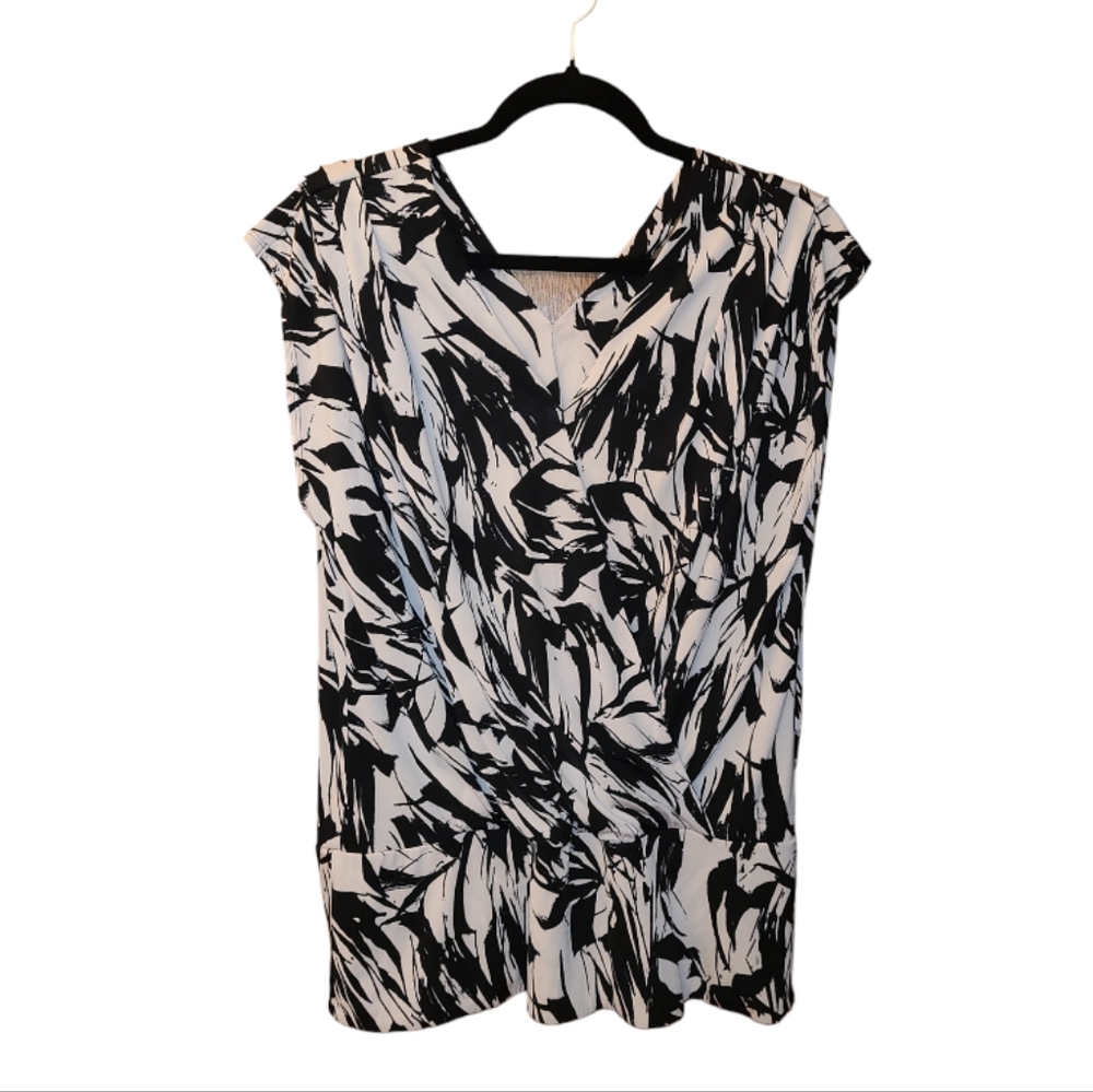 2/$60 AK‎ Anne Klein Sleevless Top